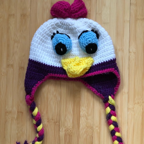 Daisy Duck Handmade Knit Girls Hat - Picture 3 of 4